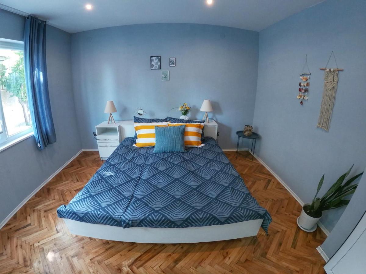 Into The Blue, 4 Guests, 5 Min Away From The Beach Varna Exterior foto