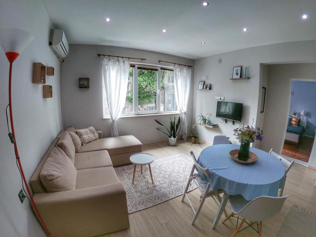 Into The Blue, 4 Guests, 5 Min Away From The Beach Varna Exterior foto