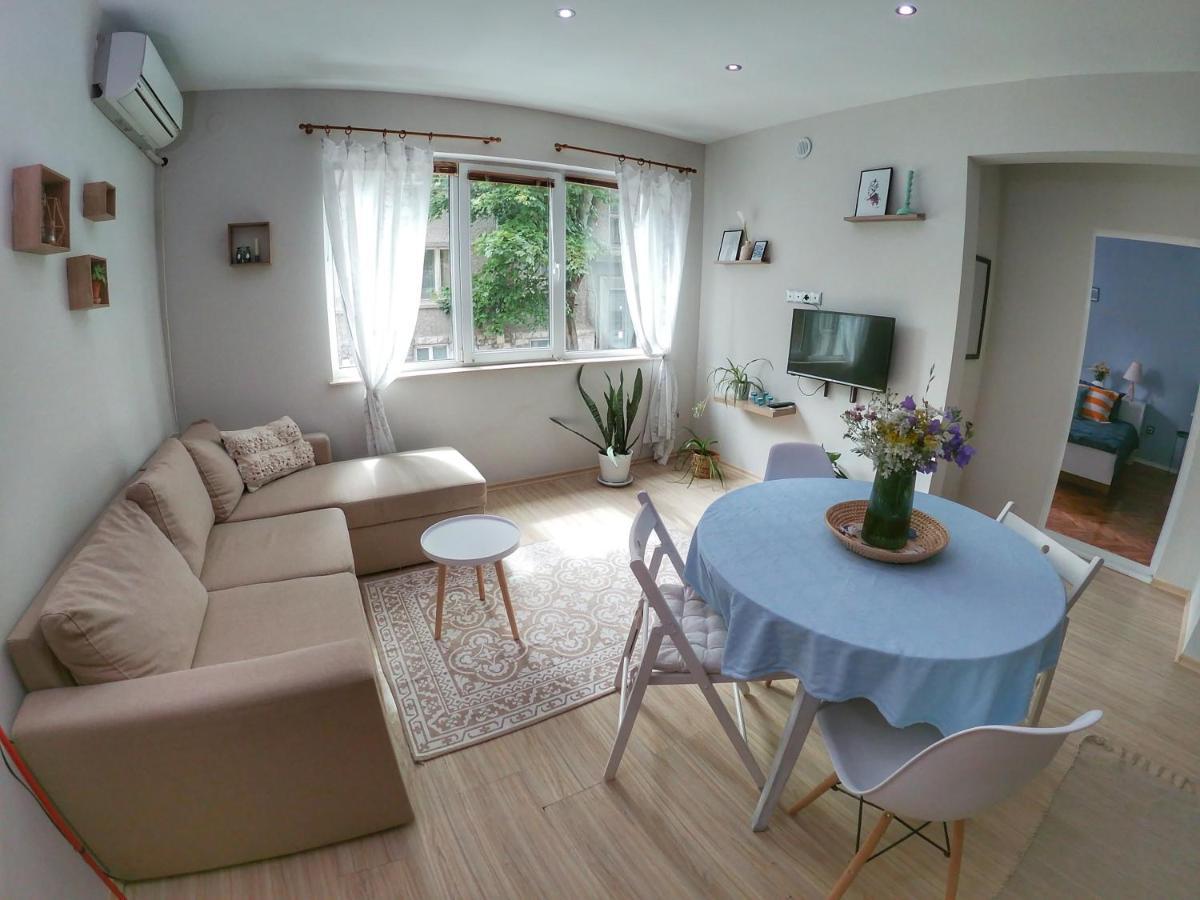 Into The Blue, 4 Guests, 5 Min Away From The Beach Varna Exterior foto
